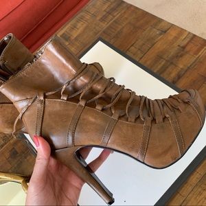 🔔SALE🔔Beautiful Booties